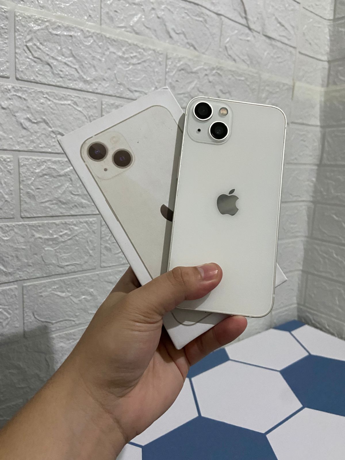 iPhone 13 (INTER)