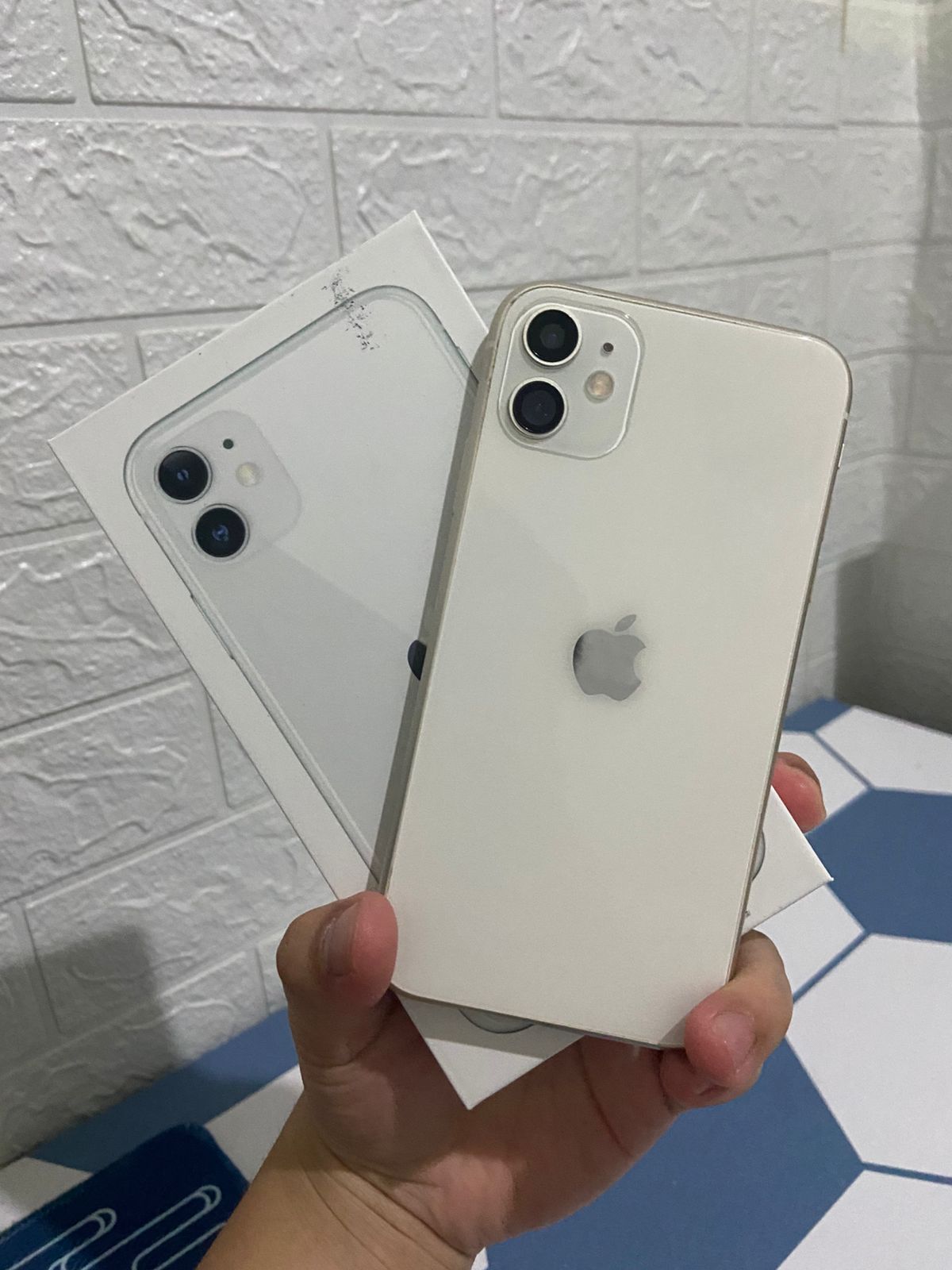 iPhone 11 (INTER)