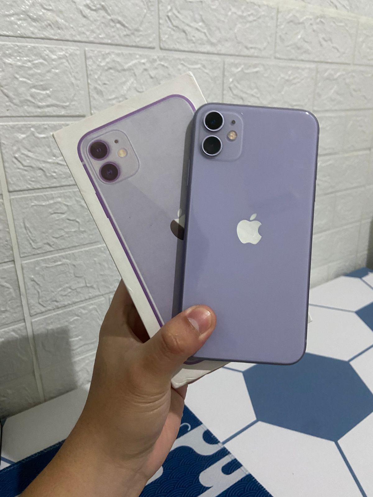 iPhone 11 (INTER)